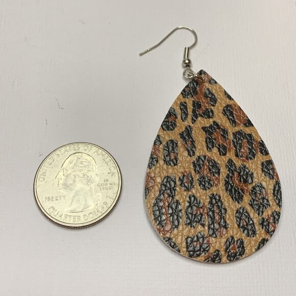 Leopard Print Earring, Leopard Earring, Animal Print Jewelry, Gift Idea, Safari - Picture 4 of 5